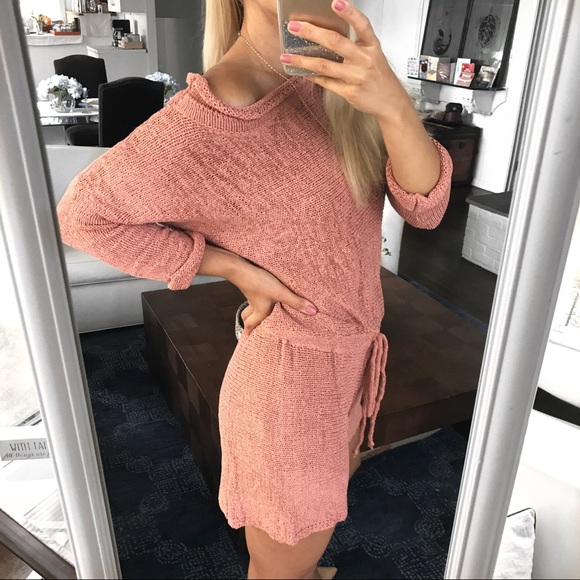 🆕 ROSE KNIT CAPRI SLEEVE OPEN SHOULDER ROMPER! - Picture 6 of 10